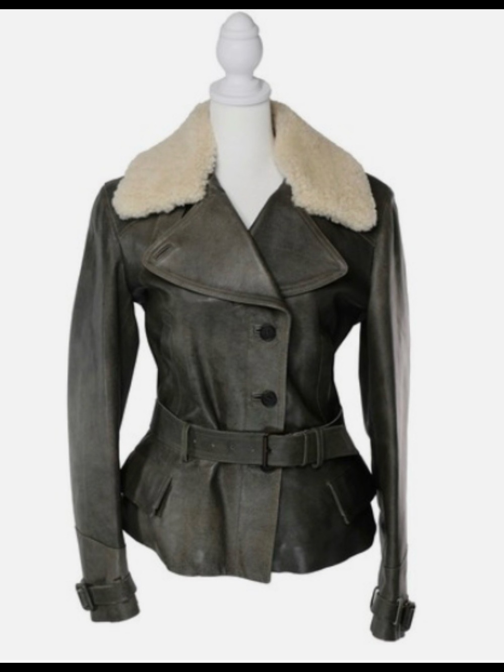 Alexander McQueen Women’s Shearling Collar Leather Jacket size 40. Made in Italy